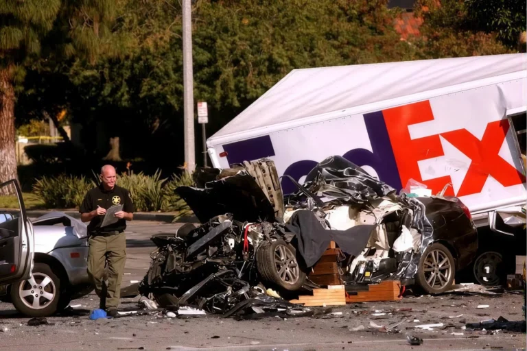 Houston FedEx Truck Accident Lawyer